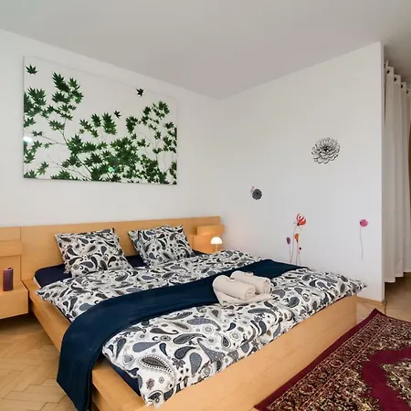 Apartment Gallery *